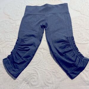 Lululemon women navy blue Leggings with Side Ruching size